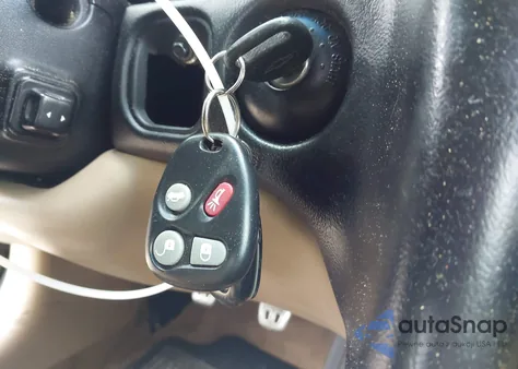 2001 Chevrolet Corvette из США, поврежденный, VIN 1G1YY22G215113138